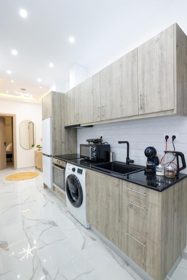 Zeos Finest Jacuzzi Suite Atina Dış mekan fotoğraf